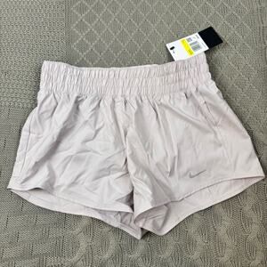 Nike Women's Athletic Shorts DX6010-019 Small
